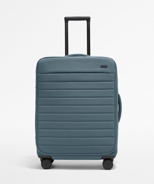 Softside Medium in Coast Blue