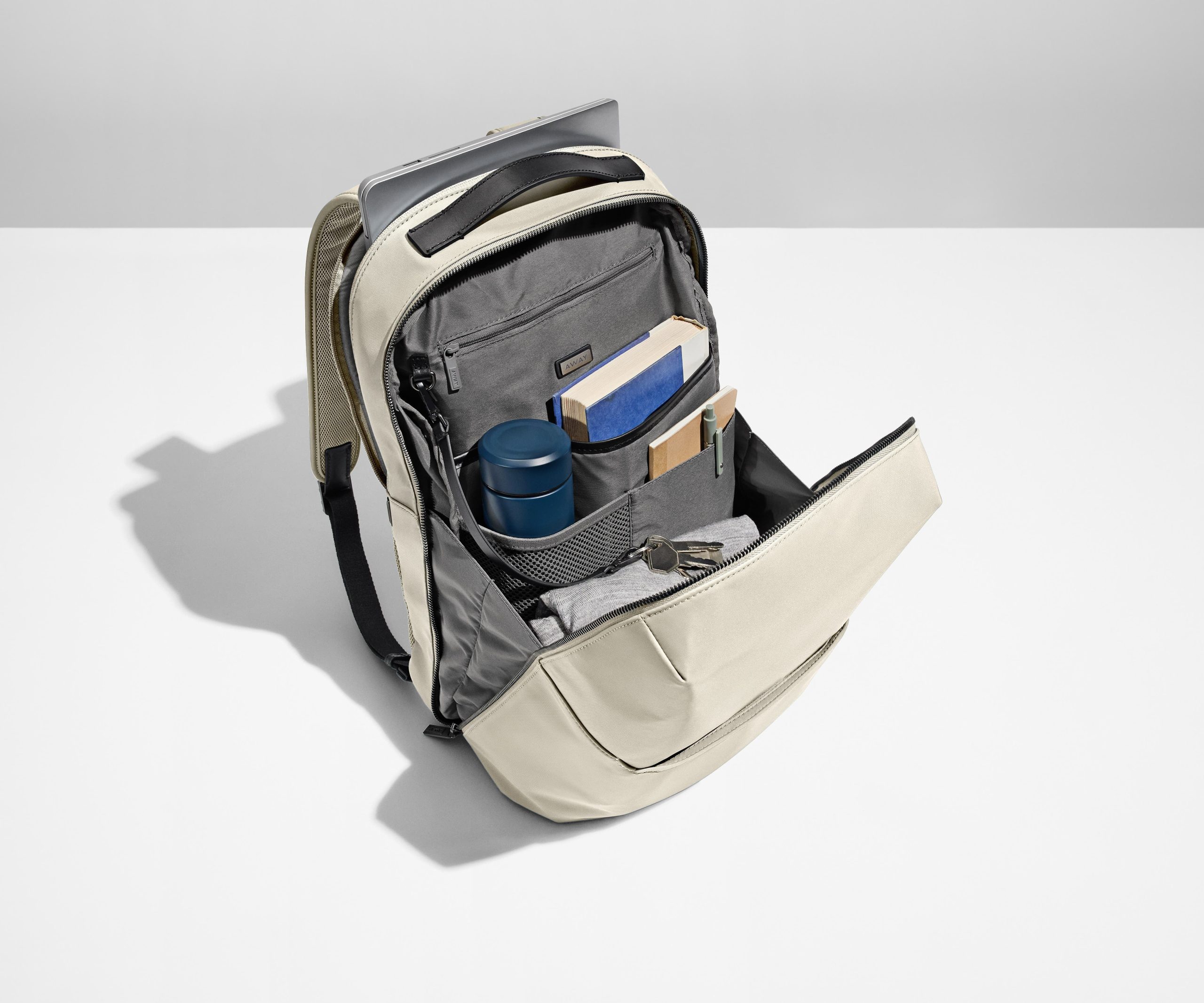 PDP_Backpack_Zip_Salt_03.jpg