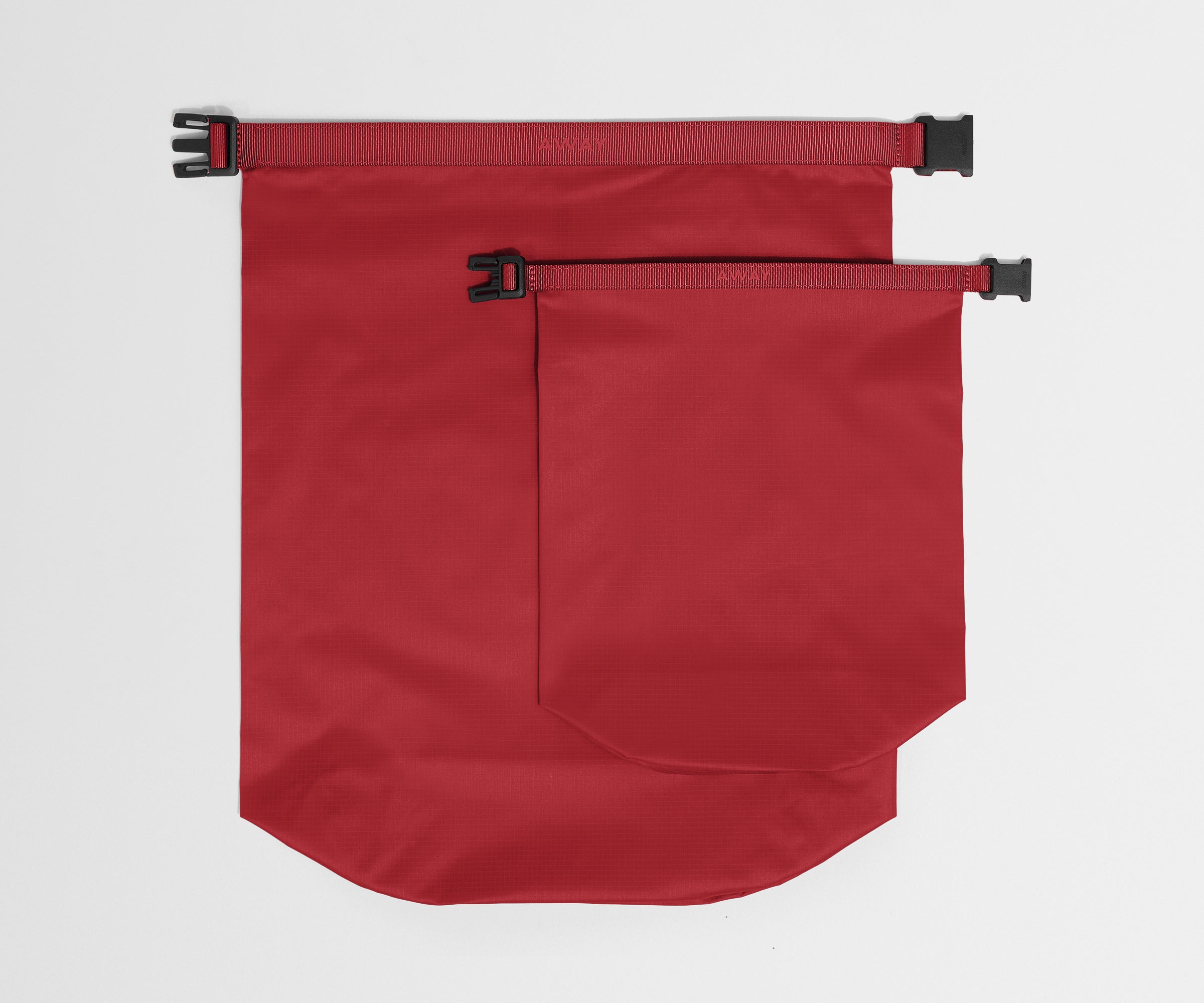 PDP_Beach_DryBag_Red_02.jpg