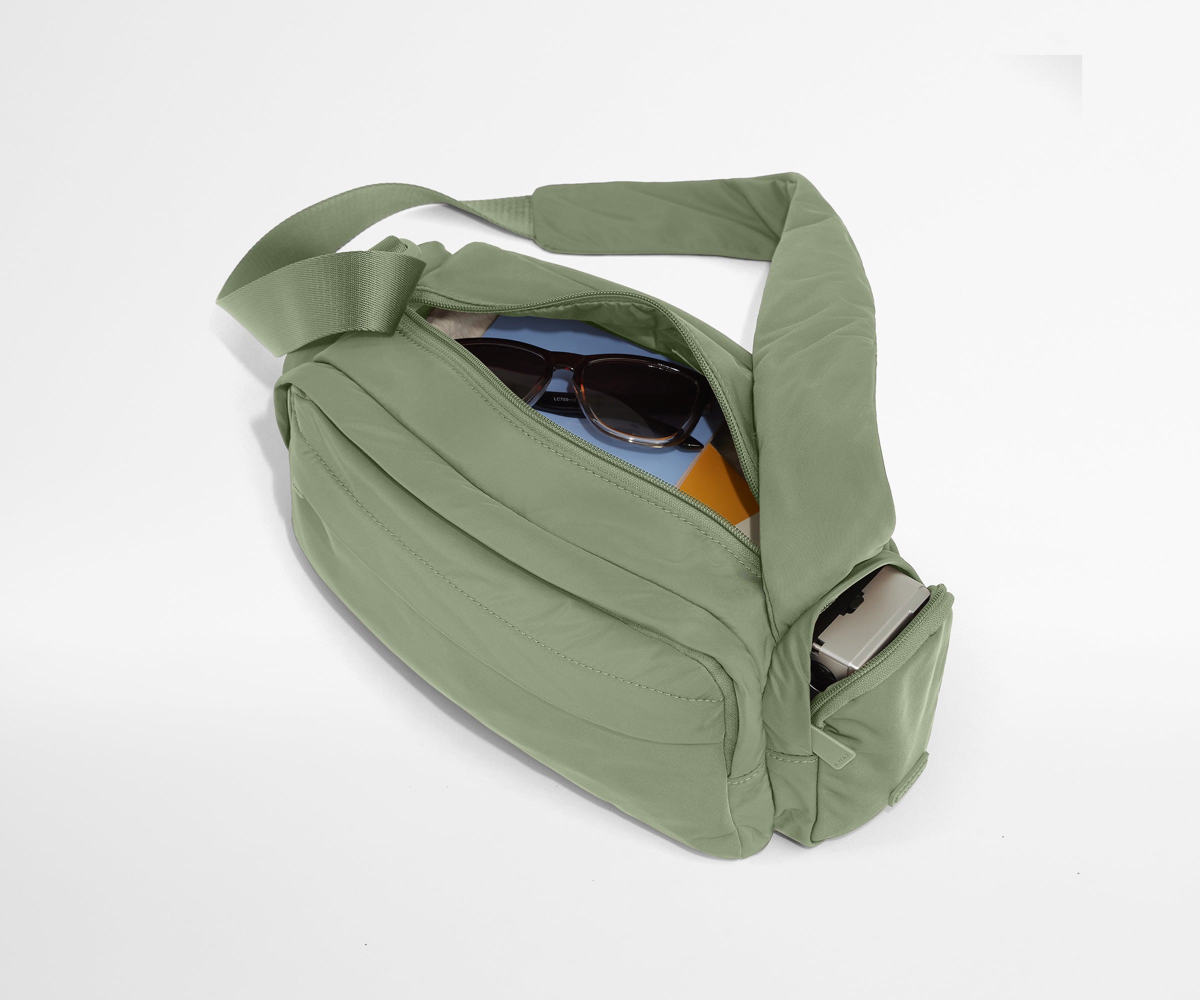 PDP_Featherlight_CargoBag_Sage_05.jpg