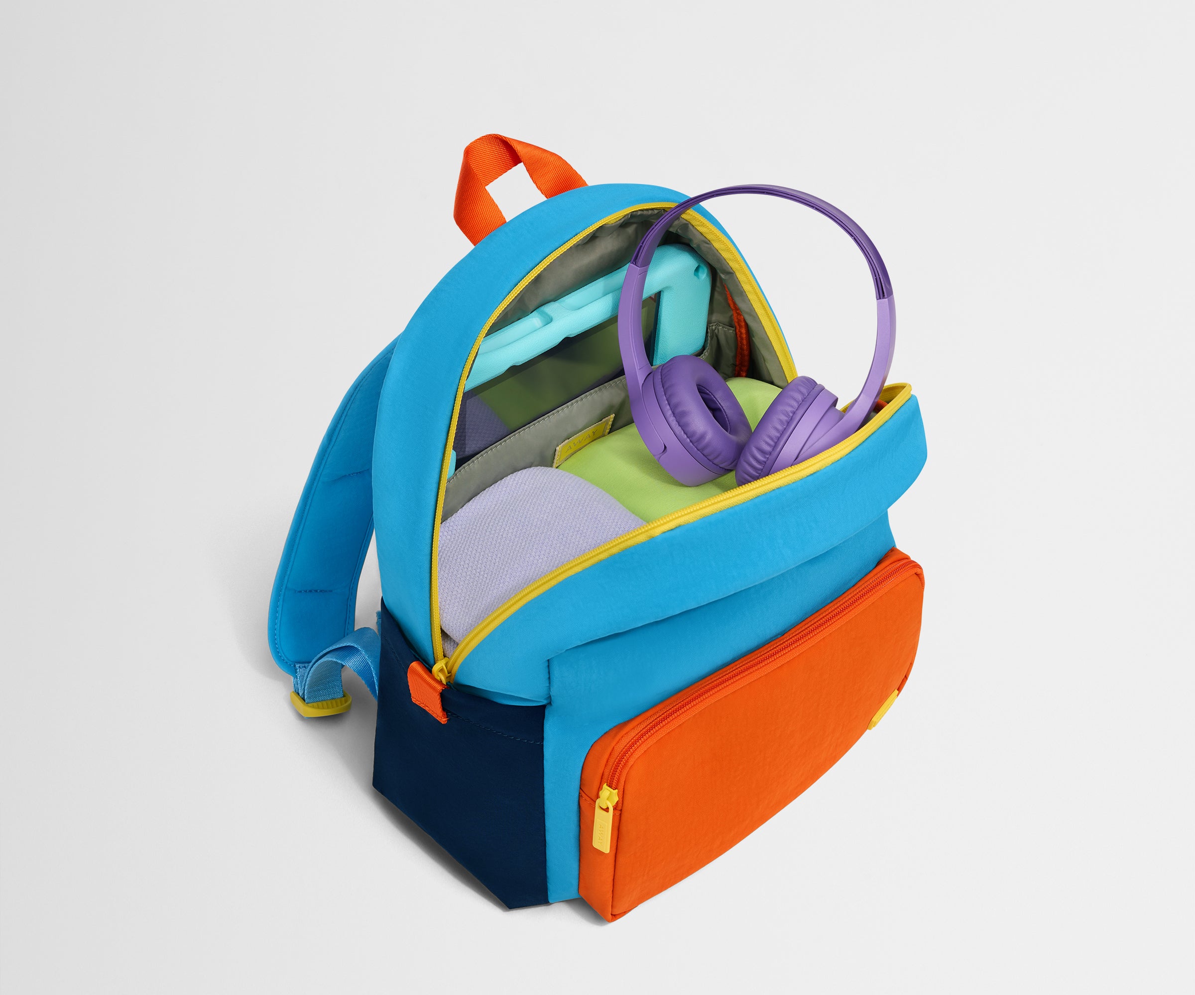 PDP_Kids_Backpack_Blue_03.jpg