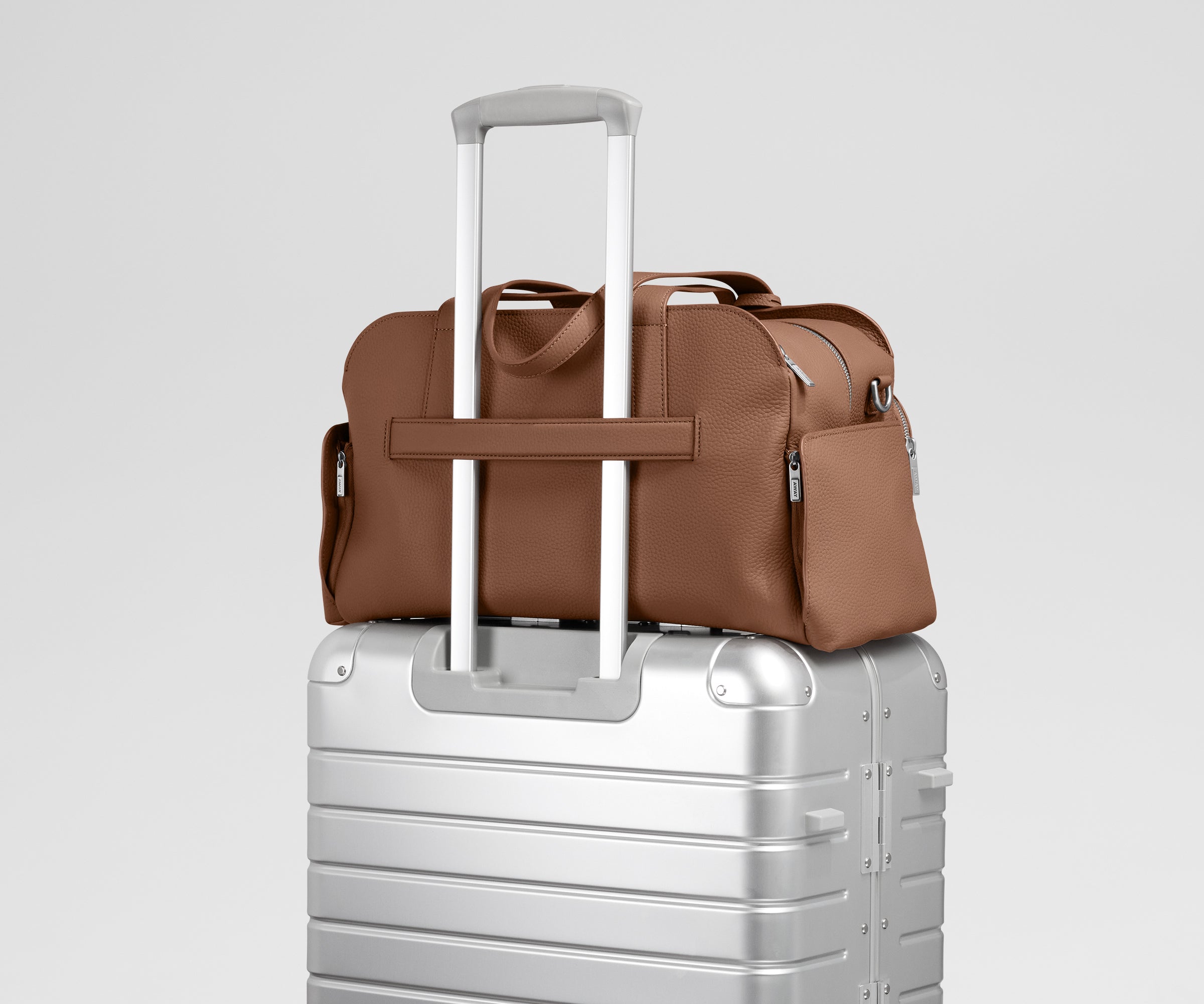 PDP_MeridianLeather_Duffle_Brown_05.jpg