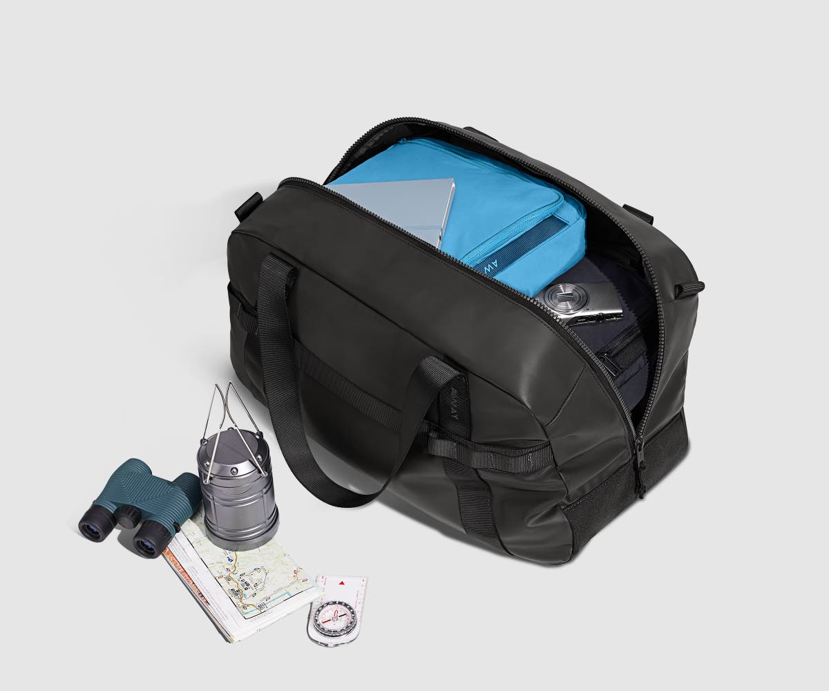 PDP_OutdoorDuffle40L_Black_PackedInterior.jpg