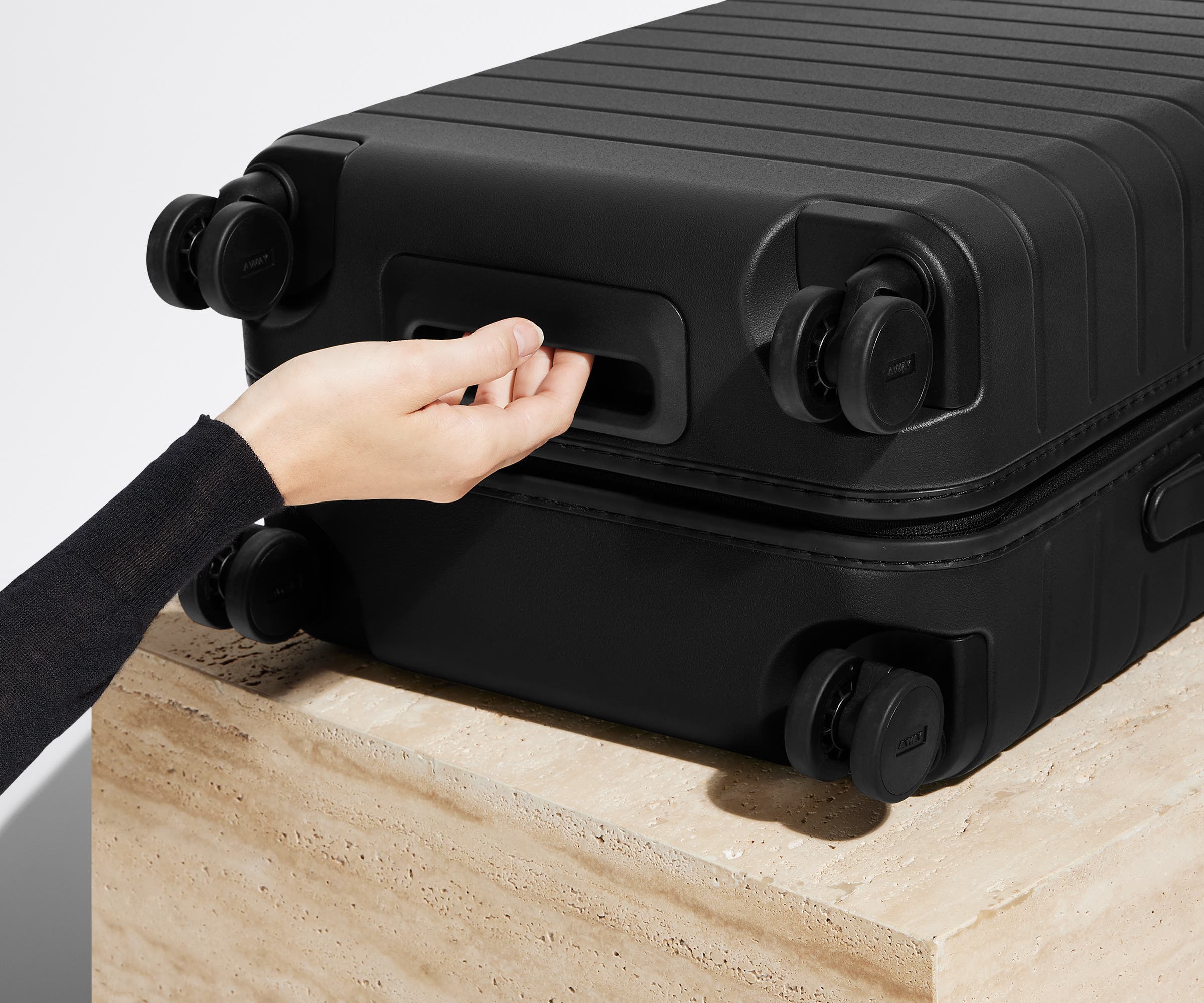 PDP_PC_Matte_Black_BCO_06_cf140ffd-7358-40c8-80bc-497dd12c8882.jpg