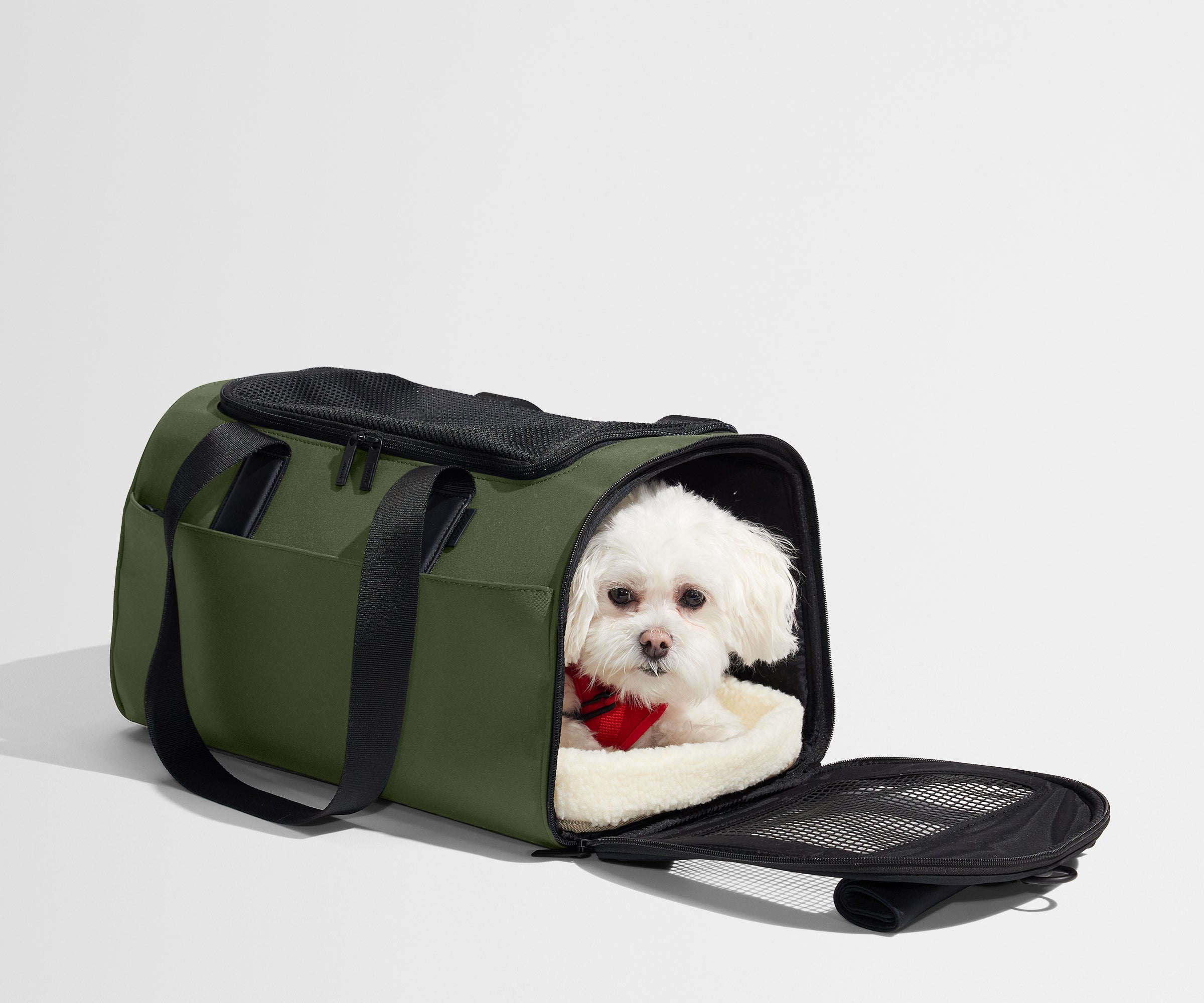PDP_PetCarrier_Olive_05.jpg