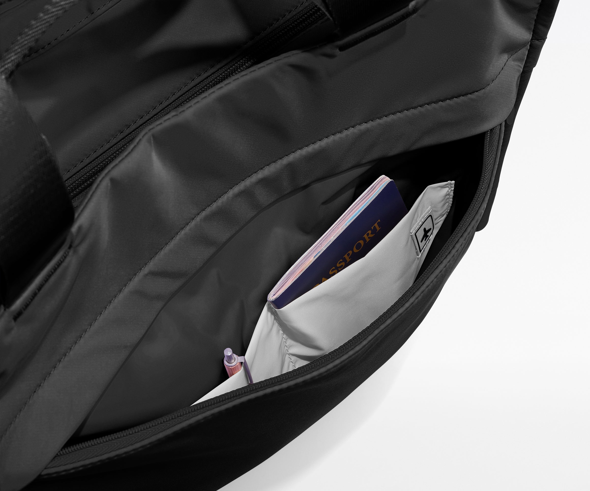 PDP_School_DailyTote_Black_04.jpg
