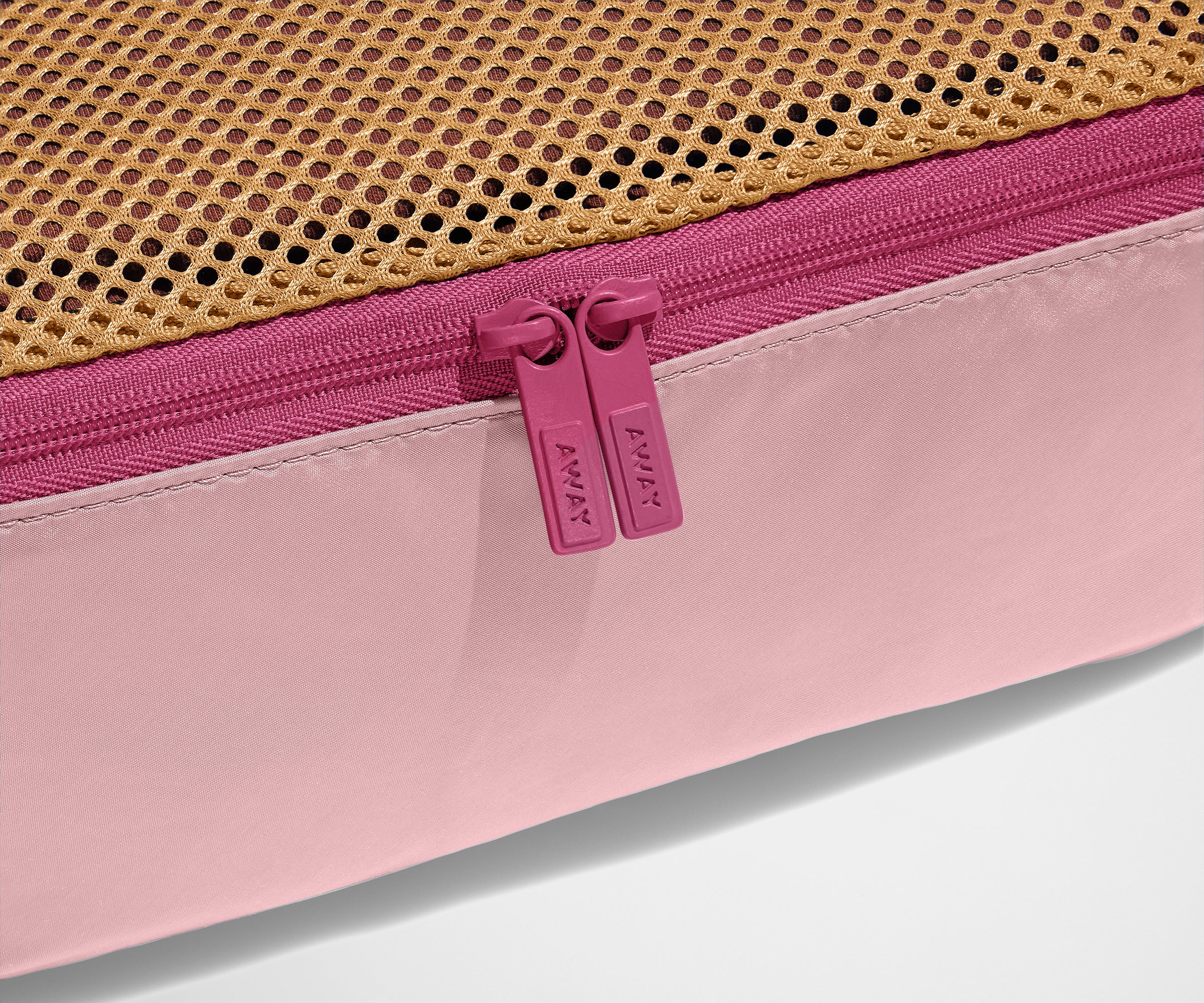 PDP_Summer_PackingCubes_4_IslandPink-Apricot_04.jpg