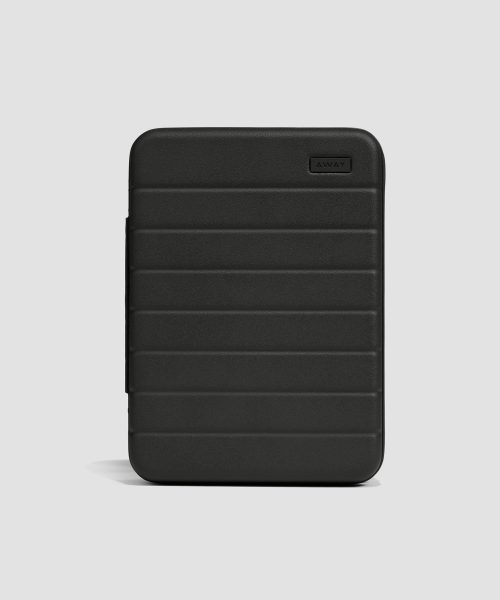 Medium Tech Case in Jet Black