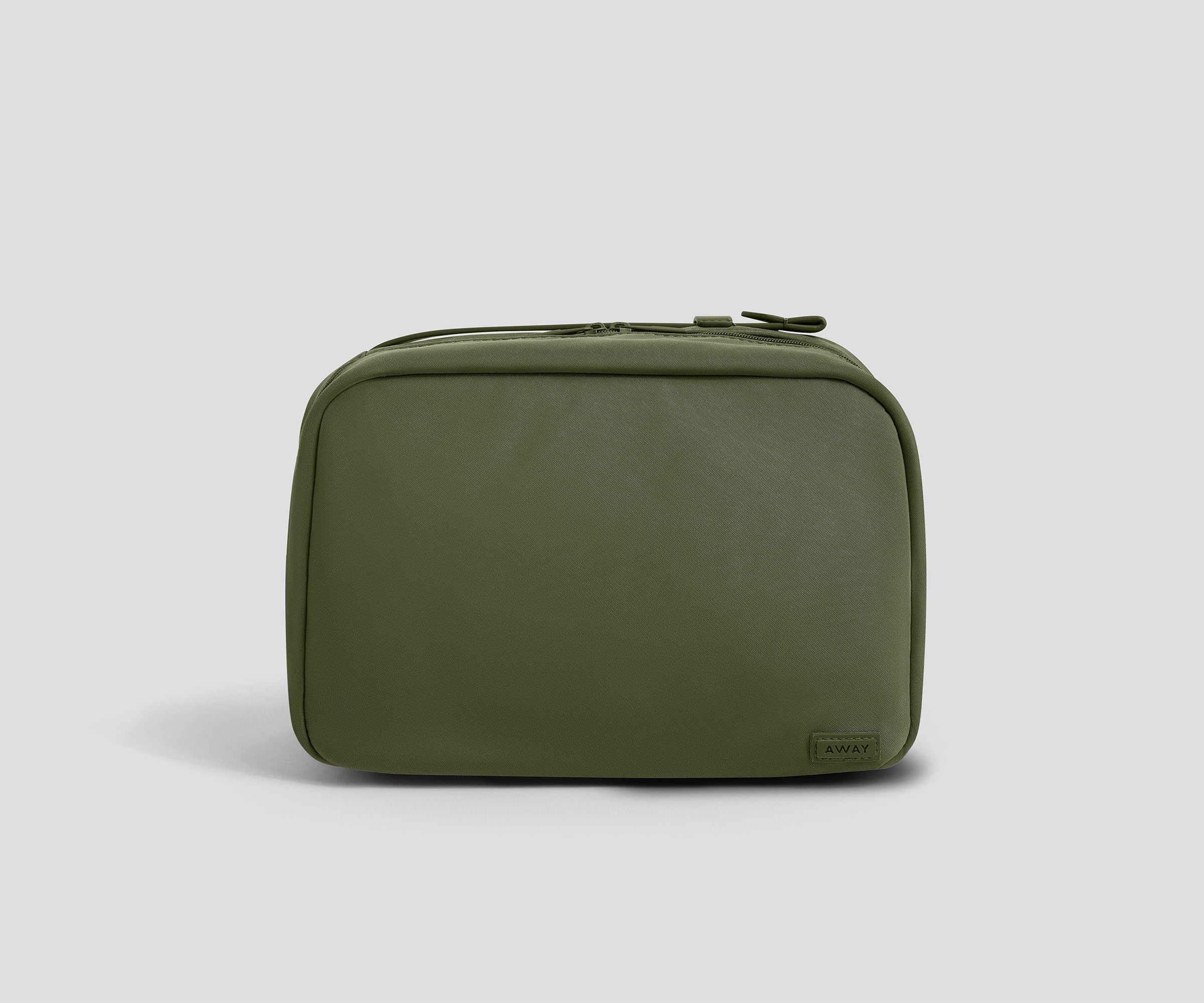 PDP_ToiletryBag_Hanging_Olive_01.jpg