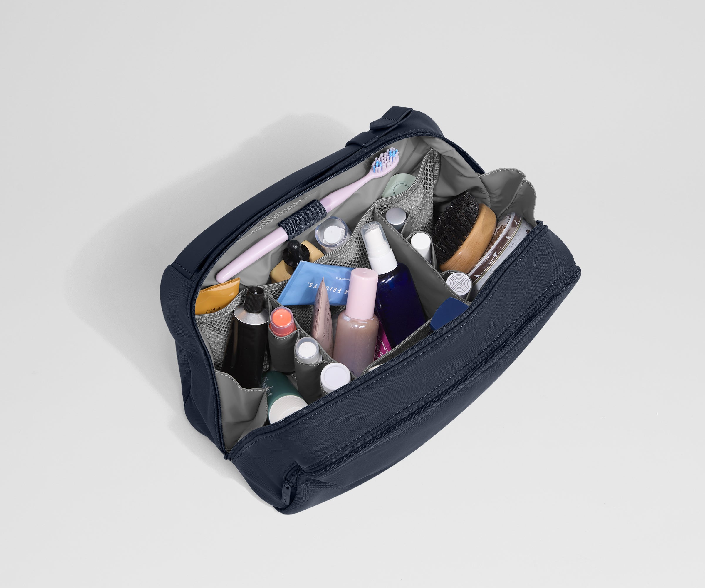 PDP_ToiletryBag_XL_Navy_03.jpg